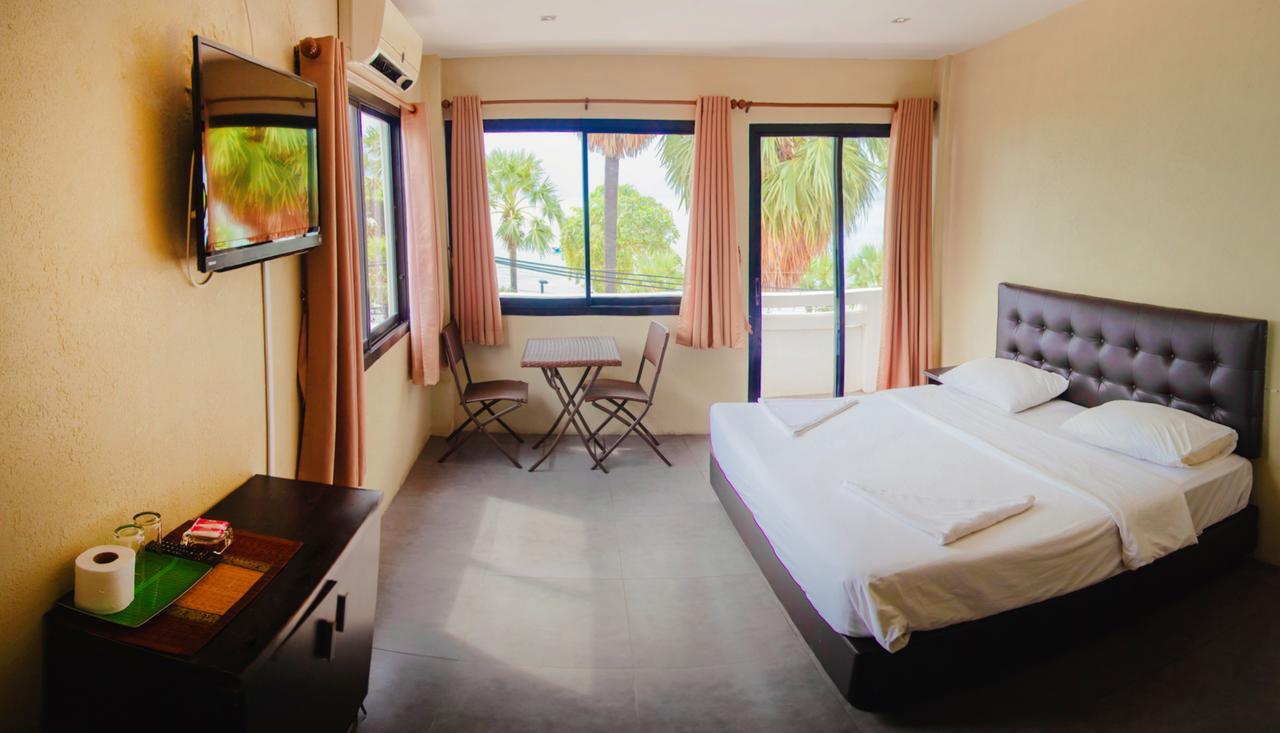 G.I Lodge Jomtien Beach Extérieur photo