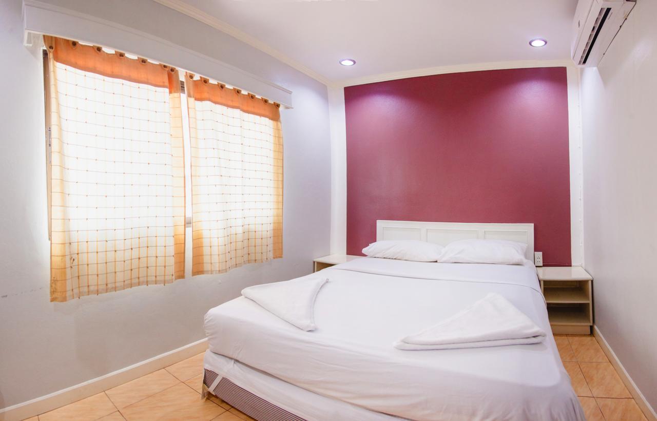 G.I Lodge Jomtien Beach Extérieur photo