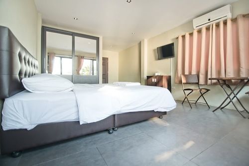 G.I Lodge Jomtien Beach Extérieur photo