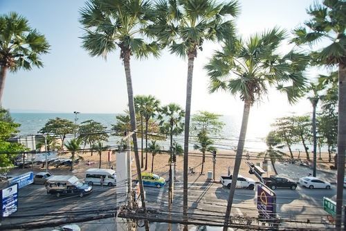G.I Lodge Jomtien Beach Extérieur photo